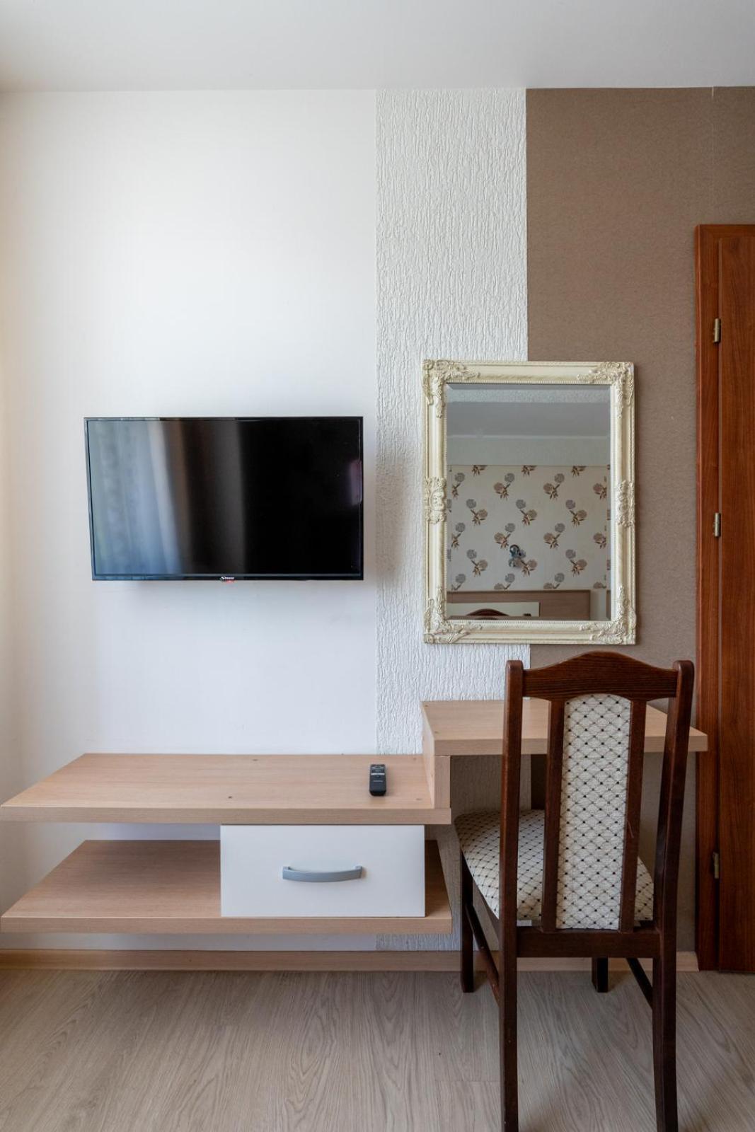 Faraway Aparthotel Near Vienna Airport With Anytime Self Check In Bruck an der Leitha Rum bild
